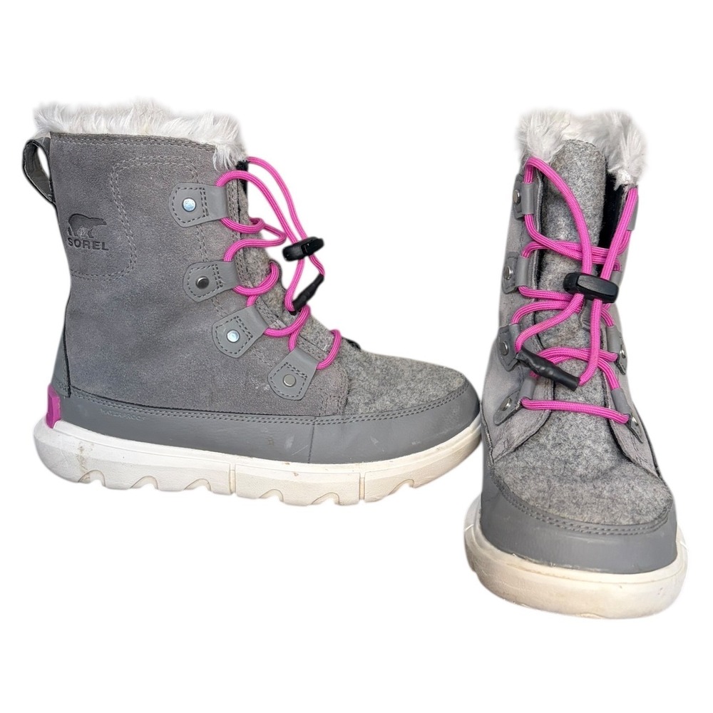 Sorel Grey Pink Kinetic Short Boots Suede Felt Faux Fur Women's Size 7.5